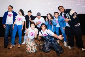 Tawa Joget Bareng dan Haru Bersama, Gala Premiere Ambyar Mak Byar