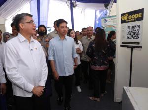 Wapres Gibran Tinjau Job Fair di Medan Didampingi Menaker Yassierli