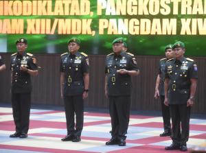 Kasad Pimpin Serah Terima Delapan Jabatan Strategis di TNI AD