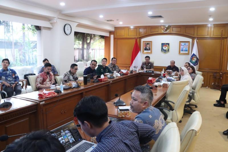 Kemendagri Gelar Monitoring Bahas Pemberian Keringanan Penerapan PKB, BBNKB, Opsen PKB, dan Opsen BBNKB | indonews.id