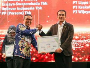 PLN Raih Penghargaan Integritas Bisnis Lestari 2024 dari Transparency International Indonesia