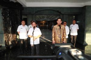 Mendagri dan Kepala BPPIK Gelar Rapat Terbatas, Bahas Efisiensi dan Optimalisasi Penggunaan Anggaran di Pemda