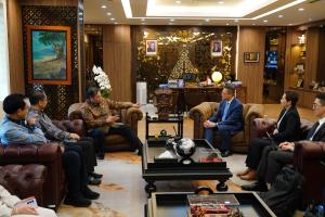 Menko Airlangga dan Financial Secretary Hong Kong Dorong Investasi Kerja Sama Strategis