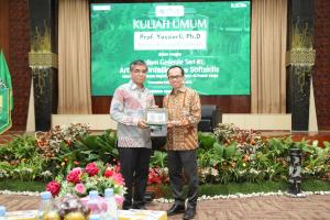 Kuliah Umum di Unand Padang, Menaker Dorong Penguatan Soft Skills dalam Era Digital