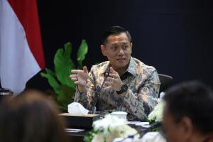 Pimpin Rapim, Menko AHY Minta Jajaran Kemenko Infra Fokus Infrastruktur Penting dan Mendesak