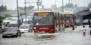 Dampak Banjir Jakarta, Transjakarta Lakukan Rekayasa Rute