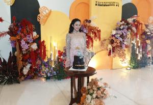 Selebgram Ummi Quarry Rayakan Ulangtahun di Balai Sarwono