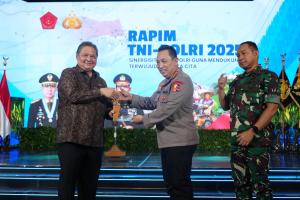 Melanjutkan Capaian Penting Kinerja 100 Hari Pertama Bidang Ekonomi Masa Pemerintahan Presiden Prabowo Subianto, Sinergi TNI-Polri Terus Diperkuat