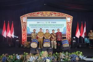 Kampung Madani PNM Hadir di Desa Tanjung Bunut, Warga Intens Dibina Usaha Olahan Nanas