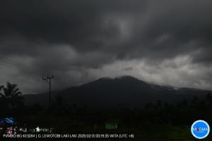Gunung Lewotobi Laki-laki Berstatus Awas, Warga Diminta Siaga