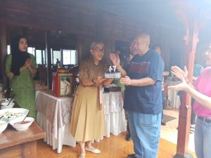 Pemilik Indonews.id Rio Sarwono Genap Berusia 67 Tahun, Acara HUT Dihadiri Istri dan Para Sahabat