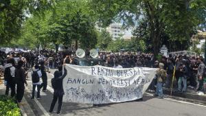 Malioboro Lumpuh Imbas Demo Ribuan Aktivis-Mahasiswa Desak Prabowo Bubarkan Kabinet Merah Putih