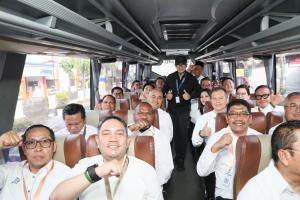Mengawali Hari Ketiga Retret Pembekalan, Kepala Daerah Jalani Ibadah di Tempat Ibadah Masing-masing