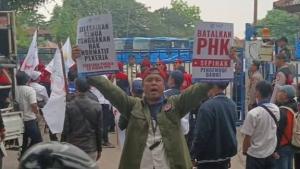 FSPMI: Tolak PHK Massal dan Tuntut Penyelesaian Pelanggaran Hak Pekerja di Perum DAMRI