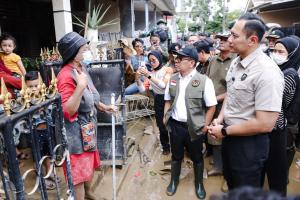 Menko AHY Dorong Percepatan Pemulihan Banjir dan Solusi Jangka Panjang