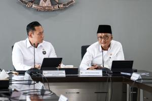 Pimpin Rakor Pengelolaan Sampah, Menko AHY: Kita Harus Mampu Mengubah Tantangan Menjadi Peluang