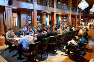 Rapat Percepatan Hilirisasi Nasional Diberbagai Sektor Strategis