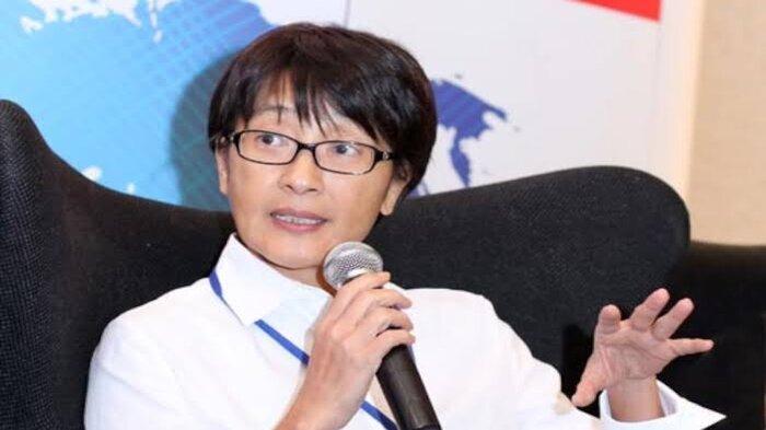 U jonli televidenieda oz amini korsatdi. Italiyaning tukli mushuklari