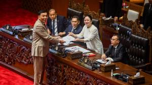 DPR RI Sahkan UU TNI, Ini Sejumlah Aturan yang Direvisi