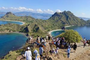 PT Palma Hijau Cemerlang dan TN Komodo Tegaskan Tak Melarang Wisatawan di Pantai Utara Pulau Padar