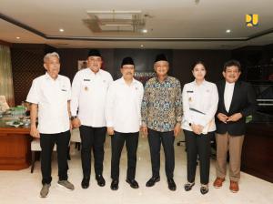 Temui Mensos, Menteri PU Tegaskan Komitmen Dukung Infrastruktur Sekolah Rakyat