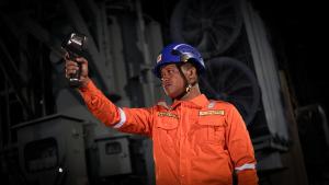 Begini Kisah Personel Siaga PLN, Menjaga Sistem Transmisi Tetap Aman pada Lebaran 2025