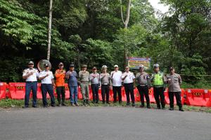 Dishub Sumut, Bersama Dishub Langkat dan Polres Binjai Pasang Pembatas Jalan dan Rumbles Strip di Lokasi Rawan Kecelakaan