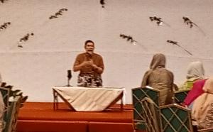 Dari Peragaan Busana Muslimah sampai Wejangan Guru di Halal bi Halal Majelis Babussalam