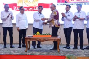 Menaker Yassierli Harapkan Kontribusi IKAPEKSI Bagi Penciptaan Lapangan Kerja