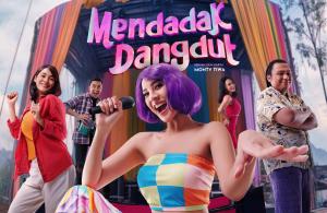 Ketika Hidup Memaksa Anya Geraldine Jadi Biduan, Mendadak Dangdut