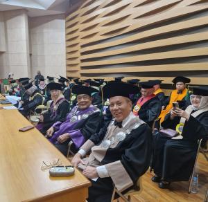 Wisuda Mahasiswa YARSI, Wamen Stella: Lulusan Sarjana Tidak Diganti oleh AI