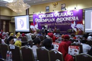 Wamenaker Tegaskan Perempuan Harus Ambil Peran Strategis Hadapi Disrupsi AI