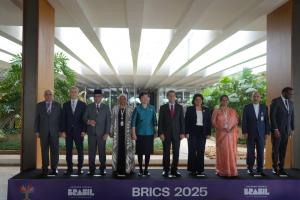 Menaker Jajaki Kerja Sama Penyiapan Tenaga Kerja dengan UEA dan RRT di Forum LEMM BRICS
