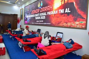 Peduli Dengan Sesama, TNI AL Gelar Bakti Sosial Donor Darah