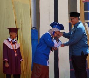 Wakil Bupati Tanah Datar Hadiri Wisuda Tahfidz Santri Pondok Pesantren Thawalib Tanjung Limau