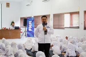 Dukung Asta Cita Presiden, PNM Mengajar Dorong Semangat Wirausaha 3.000 Siswa SMK di Seluruh Indonesia