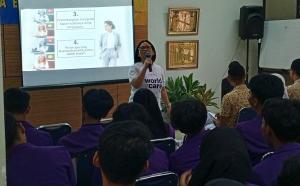 YDB Gelar Bimbingan Siswa Binaan, Beri Materi Etika Cari Kerja