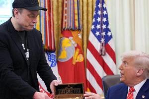 Elon Musk Tampil Mengejutkan di Gedung Putih dengan Mata Lebam, Isu Narkoba Kembali Mencuat