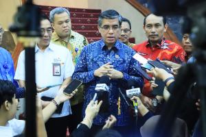 Menaker Yassierli Tegaskan Komitmen Bangun Layanan Ketenagakerjaan Bebas KKN