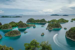 Tiga Langkah Strategis Kementerian Pariwisata Tangani Isu Tambang Nikel di Raja Ampat