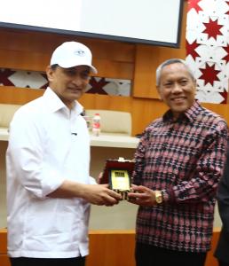 Wakil Gubernur Banten di Universitas YARSI