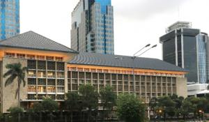 Kejahatan Berlapis Bank Indonesia, Zolimi banyak Orang