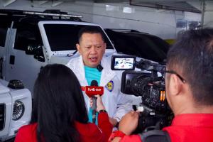 Lepas Fun Rally Mobil Listrik, Ketua Umum IMI Bamsoet Ajak Komunitas Otomotif Beralih ke Kendaraan Ramah Lingkungan