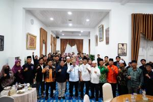 Dosen dan mahasiswa UIN Silaturahmi kepada Bupati Tanah Datar Eka Putra