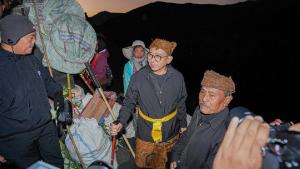 Ragukan TGPF Bentukan Habibie, Fadli Zon Desak Investigasi Ulang Tragedi Pemerkosaan 1998