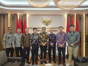 PT Sunra Menanti Program Insentif Pembelian Motor Listrik Tahun 2025