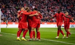 Duel Pramusim Bayern Vs Tottenham 4-0: Kane dkk Gemilang Kompany Senang