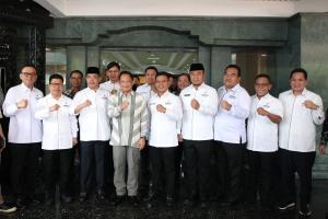Mendagri Terima Audiensi Pengurus APKASI, Bahas Konsolidasi Organisasi dan Rencana Kerja Konseptual