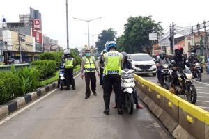 Ini Alasan Polisi Lebih Memilih Menahan SIM daripada STNK Saat Tilang