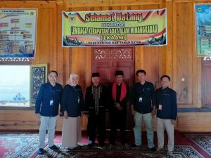 Tim Peneliti Universitas Bung Hatta Silaturahmi dengan LKAAM Tanah Datar Bahas Penelitian Tentang Batu Batikam di Limo Kaum